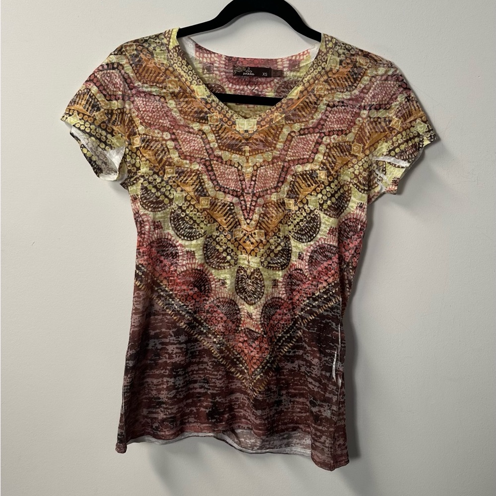 Y2K PRANA women's sheer lightweight multi colour abstract v-neck tee, XS.